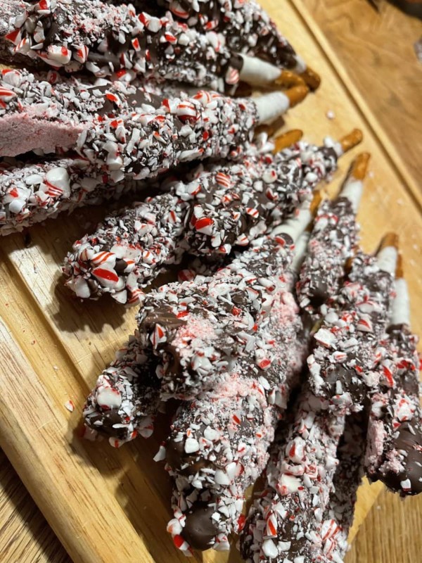 Mantis' Peppermint Bark Pretzel Sticks