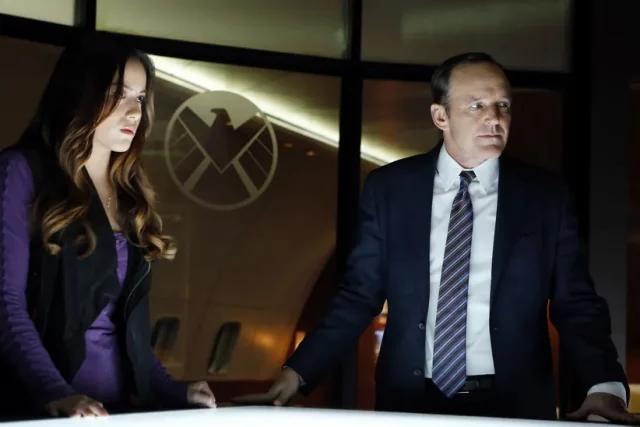 SHIELD Agent Phil Coulson Warns Congress About The Threat Of Life