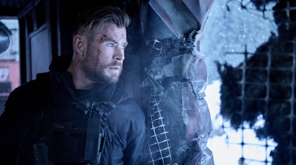 Extraction 2-Chris Hemsworth