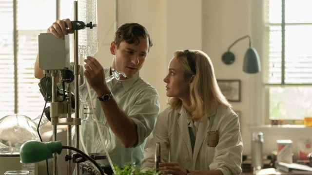 Brie Larson and Lewis Pullman in Lessons in Chemistry