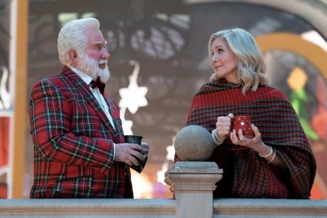 The Santa Clauses season 2- Santa and Carol