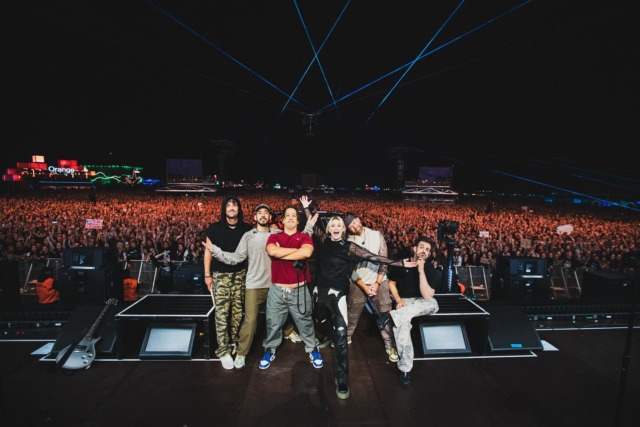 Linkin Park selfie after concert has ended