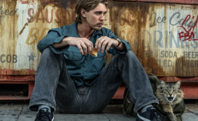 Austin Butler in Caught Stealing