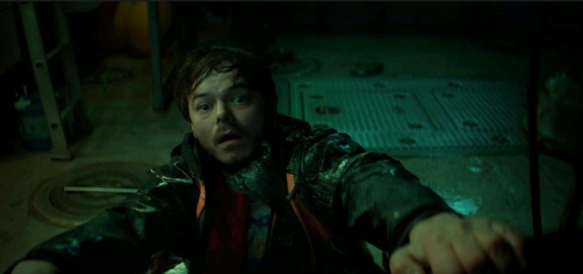 Charlie Heaton in Netflix series Below